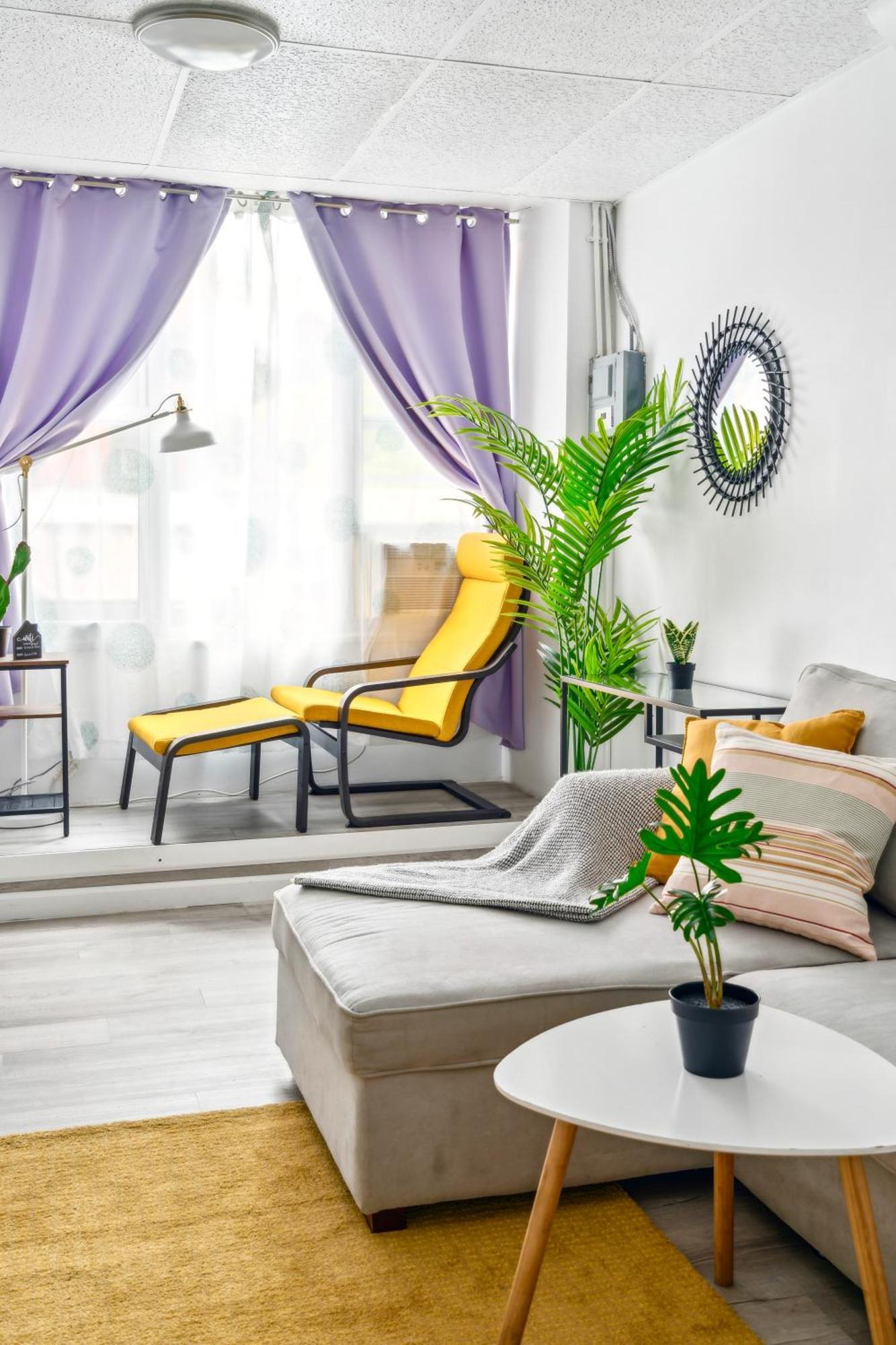 2 Bedroom Cozy Central Apartment Нью-Йорк Экстерьер фото